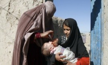 تصویر از آغاز نخستین کمپاین سرتاسرى واکسین پولیو در افغانستان