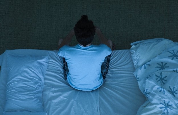 تصویر از کم‌خوابی با افزایش سرماخوردگی ارتباط دارد