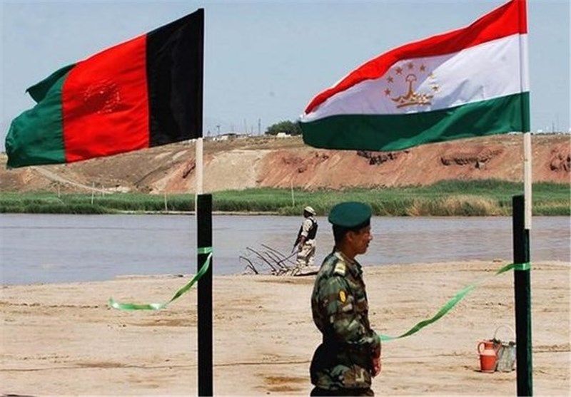 تصویر از افزایش نیروهای تاجکستانی در مرز مشترک با افغانستان