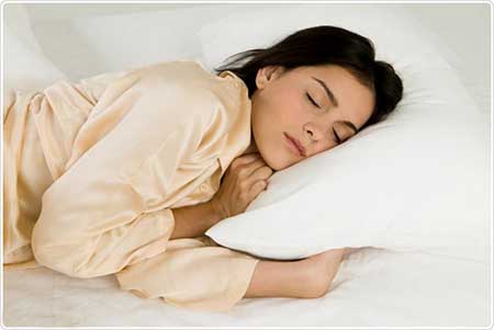 تصویر از چرا زنان به خواب بیشتری نیاز دارند؟