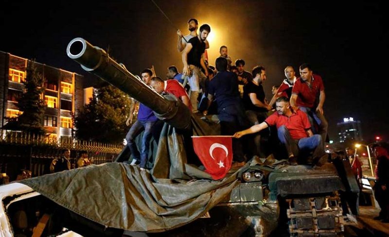 تصویر از کودتای ترکیه با اطلاع دولت انجام شد