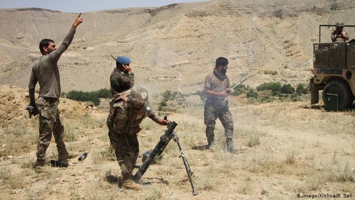 تصویر از سه نیروی امنیتی افغان از بند طالبان در غور آزاد شد