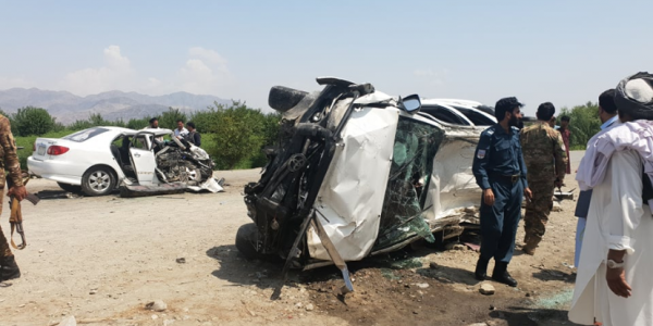 تصویر از حادثه ترافیکی در ننگرهار سه کشته برجا گذاشت