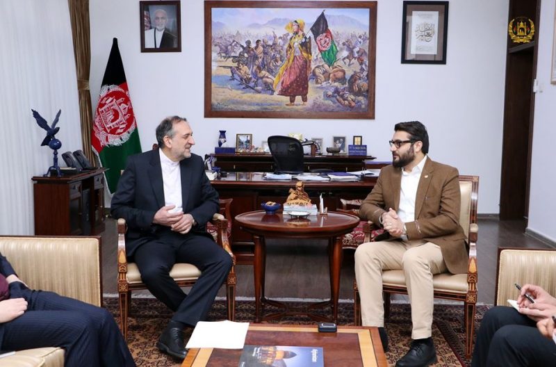 تصویر از مشاور امنیت ملی با سفیر جدید ایران در کابل دیدار کرد
