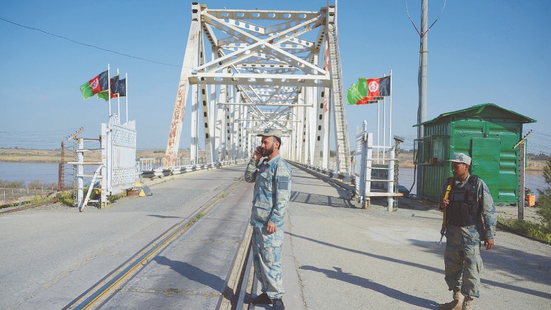 تصویر از آمر پیشین اداره خدمات بند آقینه ۱۸۰ میلیون افغانی را حیف و میل کرده است