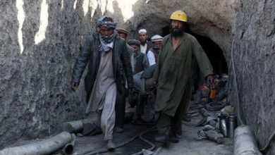 تصویر از اجساد شش کارگر بیرون کشیده شده اند – انفجار در معدن ذغال سنگ در سمنگان
