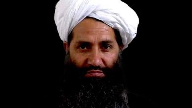 تصویر از رهبر طالبان: دشمنان تلاش دارند مردم را به نظام اسلامی بی باور سازند