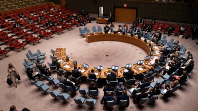 تصویر از شورای امنیت سازمان ملل در مورد افغانستان نشست برگزار می‌کند