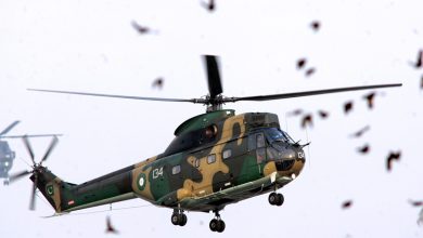 تصویر از در اثر شلیک طالبان به هلیکوپتر نظامی پاکستان، یک جنرال پاکستانی زخمی شده است