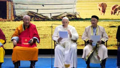تصویر از دیدار پاپ با رهبرن ادیان مختلف در مغولستان/دین می تواند به استقرار صلح در دنیا کمک کند